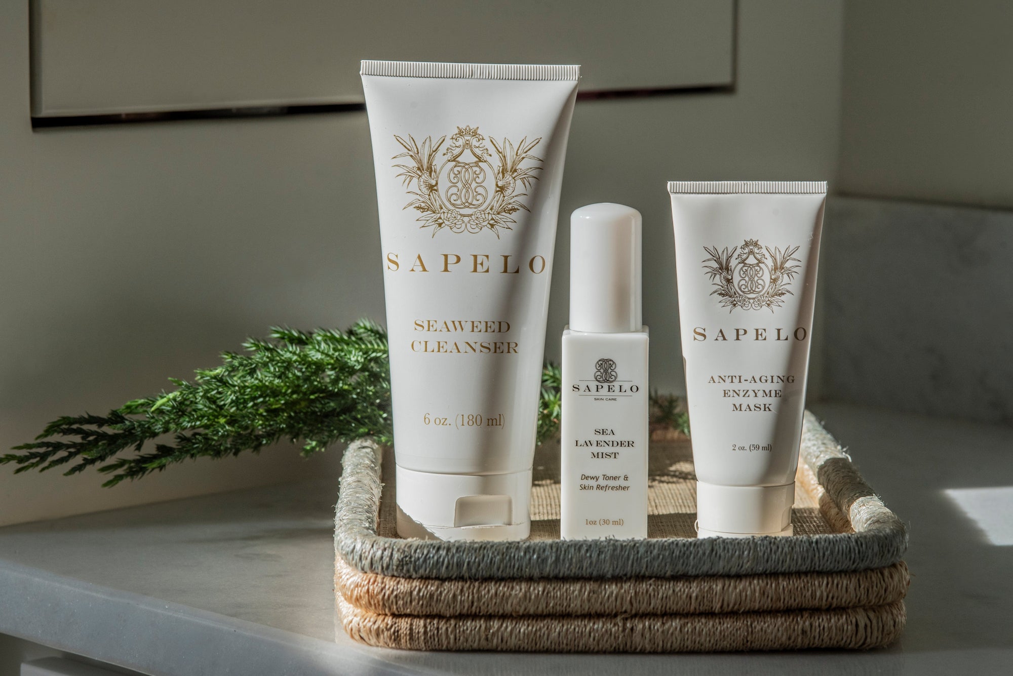 apelo Gentle Seaweed Cleanser – fragrance-free, soothing face wash with marine botanicals for sensitive skin